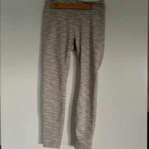Outdoor Voices Grey yoga leggings Size M